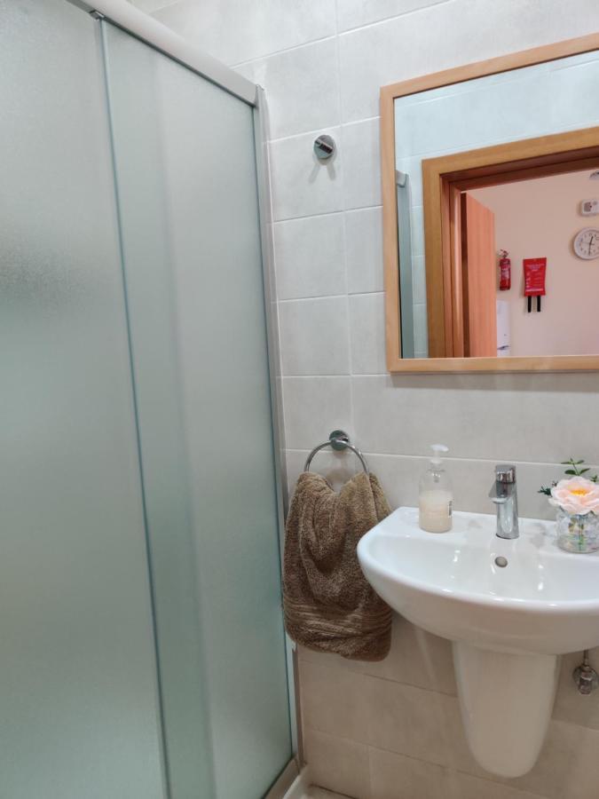 Ellas Place 타르신 외부 사진